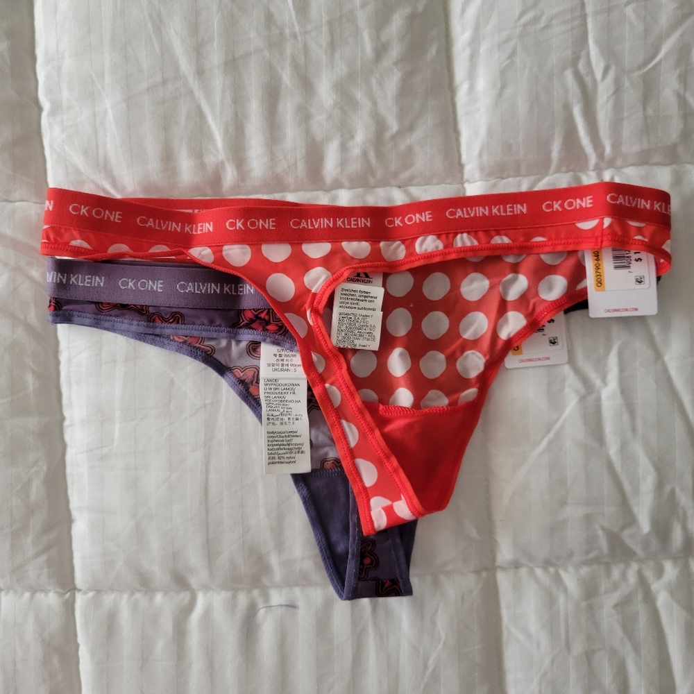 CALVIN KLEIN BRAND NEW SET OF TWO THONGS SIZE S - Picture 3 of 9